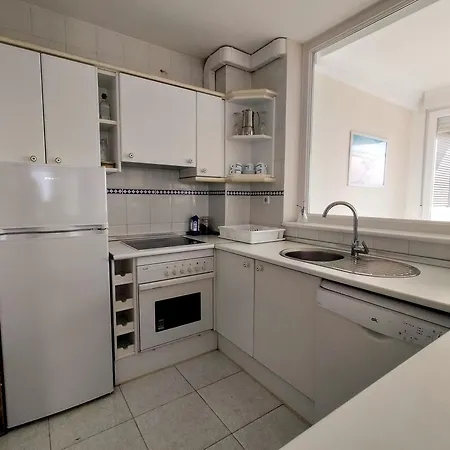 Playamar Pool דירה *