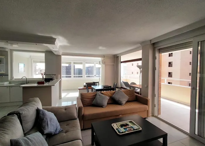 Playamar Pool Торремолинос