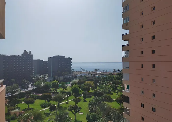 Playamar Pool Торремолинос