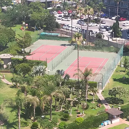 Playamar Pool * Τορρεμολίνος